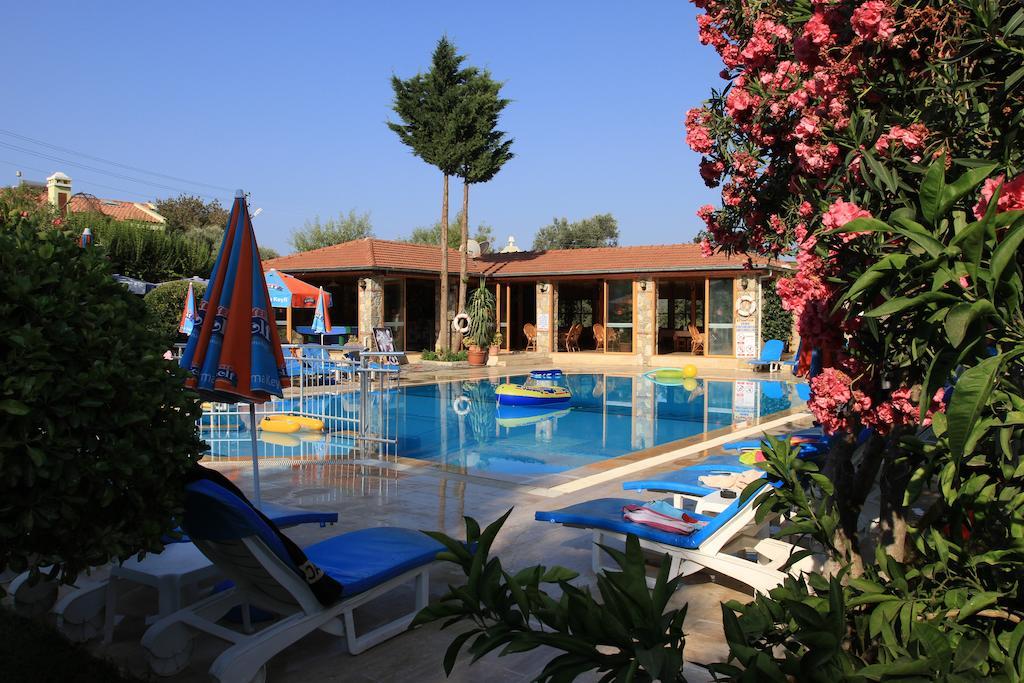 Gorkem Hotel & Apartments Oludeniz Exterior photo